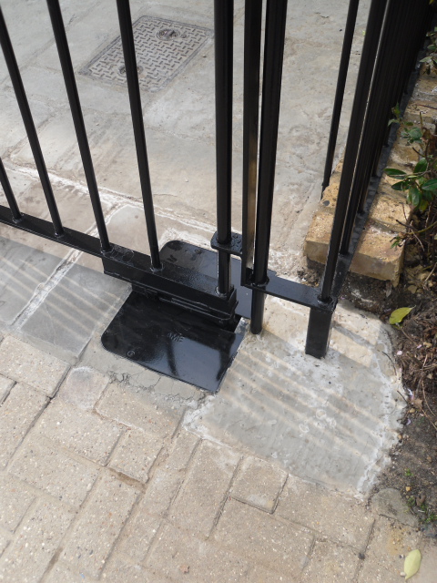 S & A Steel Services Ltd - railings 02
